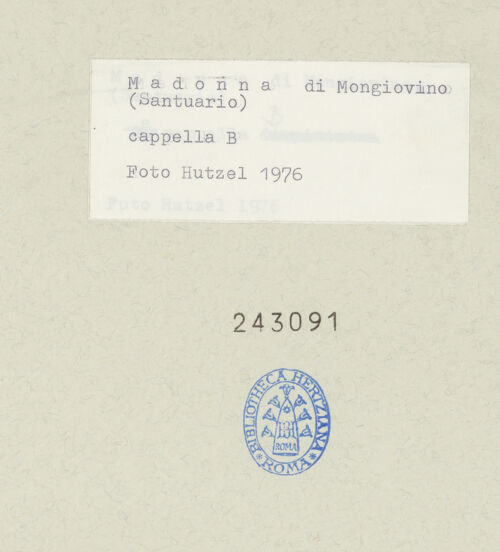 Rückseite von Getty Research Institute [https://www.deutsche-digitale-bibliothek.de/content/lizenzen/rv-ez/] Santuario della Madonna di MongiovinoCappella dell'Ascensione - nach Westen zum Altar, bh243091_recto. Foto: Hutzel, Max.