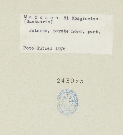 Rückseite von Getty Research Institute [https://www.deutsche-digitale-bibliothek.de/content/lizenzen/rv-ez/] Kolossallisenenkapitell mit Frauenbildnis zwischen Eierstab und Akanthusmotiv - Frontale Gesamtansicht, bh243095_recto. Foto: Hutzel, Max.