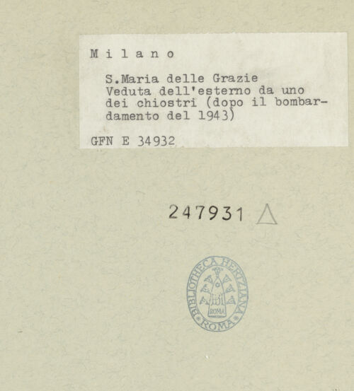 Rückseite von ICCD [https://www.deutsche-digitale-bibliothek.de/content/lizenzen/rv-fz/] Santa Maria delle Grazie - Ansicht des Nordschiffes und der Vierung nach den Bombentreffern, bh247931_recto. Foto.