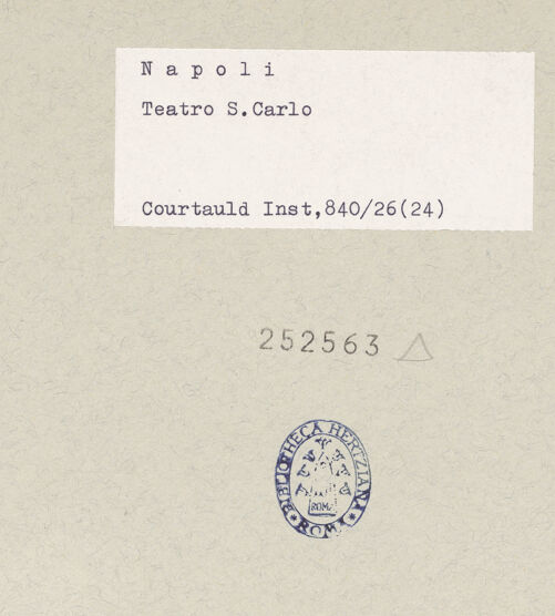 Rückseite von Courtauld Institute of Art [https://www.deutsche-digitale-bibliothek.de/content/lizenzen/rv-ez/] Sofocles - Gesamtansicht, bh252563_recto. Foto.