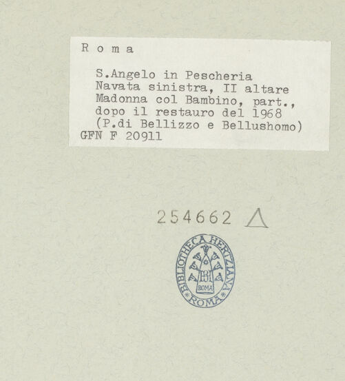 Rückseite von ICCD [https://www.deutsche-digitale-bibliothek.de/content/lizenzen/rv-ez/] Madonna mit Kind - Detail, nach der Restaurierung von 1968, bh254662_recto. Foto.