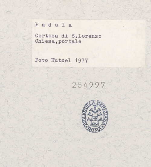 Rückseite von Hutzel, Max [https://www.deutsche-digitale-bibliothek.de/content/lizenzen/rv-ez/] Tür des Hauptportals der Klosterkirche - Gesamtansicht, bh254997_recto. Foto: Hutzel, Max.