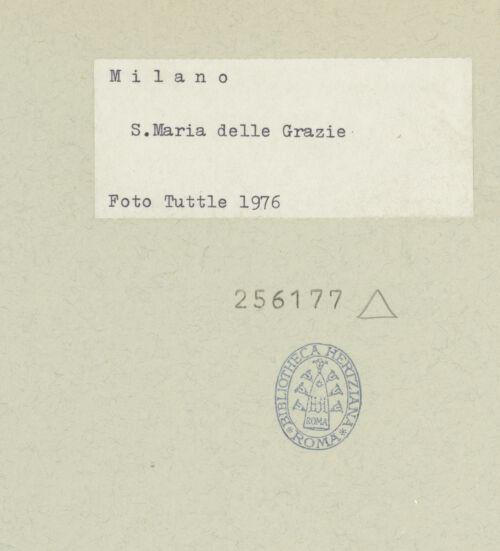 Rückseite von Tuttle, Richard [https://www.deutsche-digitale-bibliothek.de/content/lizenzen/rv-ez/] Santa Maria delle GrazieSüdfassade - Teilansicht von Südwesten, bh256177_recto. Foto.