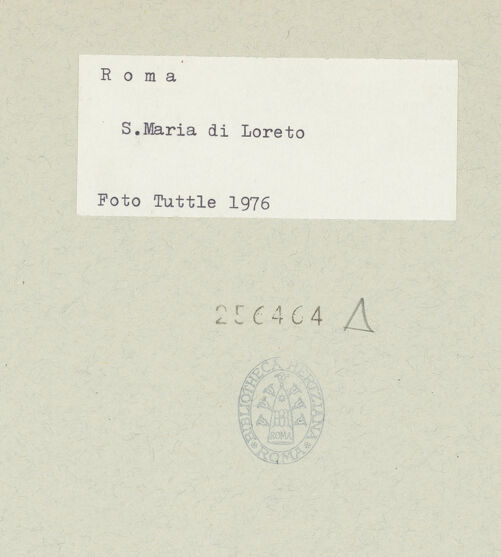 Rückseite von unbekannt [https://www.deutsche-digitale-bibliothek.de/content/lizenzen/rv-fz/] Santa Maria di Loreto - Kuppellaterne, bh256464_recto. Foto: Tuttle, Richard.