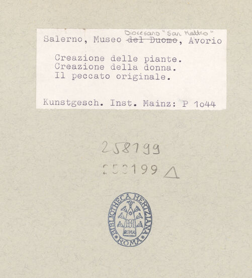 Rückseite von Kunstgeschichtliches Institut Mainz [https://www.deutsche-digitale-bibliothek.de/content/lizenzen/rv-ez/] Szenen aus dem Neuen und Alten TestamentErschaffung Evas; Versuchung und Sündenfall - Gesamtansicht (und Erschaffung der Pflanzen), bh258199_recto. Foto.