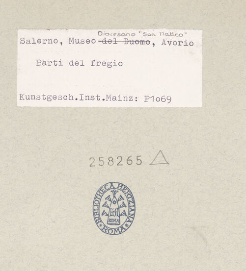 Rückseite von Kunstgeschichtliches Institut Mainz [https://www.deutsche-digitale-bibliothek.de/content/lizenzen/rv-ez/] Szenen aus dem Neuen und Alten TestamentZierplatte - Petrus und Apostel, bh258265_recto. Foto.