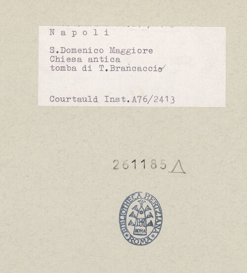 Rückseite von Courtauld Institute of Art [https://www.deutsche-digitale-bibliothek.de/content/lizenzen/rv-ez/] Grabmal des Tommaso Brancaccio (gest. 1492)Wappen und Engel - Detail: Engel links, bh261185_recto. Foto.