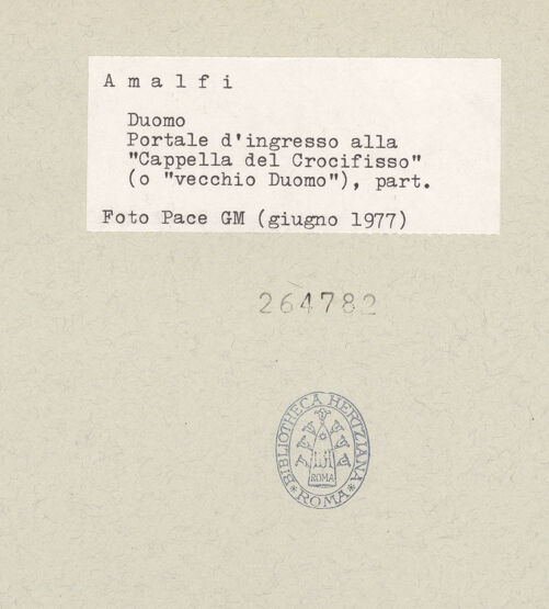 Rückseite von Pace, Valentino [https://www.deutsche-digitale-bibliothek.de/content/lizenzen/rv-ez/] Rahmung des Portals - Rechte Seite, Detail, bh264782_recto. Foto: Pace, Valentino.