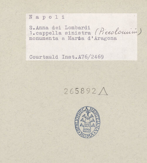 Rückseite von Courtauld Institute of Art [https://www.deutsche-digitale-bibliothek.de/content/lizenzen/rv-ez/] Grabmal der Maria von Aragon (Maria d'Aragona, gest. 1461)Liegefigur und Engel - Engel rechts, bh265892_recto. Foto.