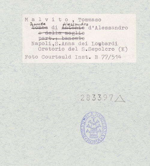 Rückseite von Courtauld Institute of Art [https://www.deutsche-digitale-bibliothek.de/content/lizenzen/rv-ez/] Bank mit architektonischem Rahmen und Wappen - Gesamtansicht, bh283397_recto. Foto.