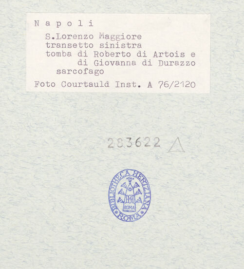 Rückseite von Courtauld Institute of Art [https://www.deutsche-digitale-bibliothek.de/content/lizenzen/rv-ez/] Grabmal des Robert IV. d'Artois und der Johanna von Durrës (Giovanna di Durazzo) - Sarkophag, Detail: Johannes der Evangelist, bh283622_recto. Foto.