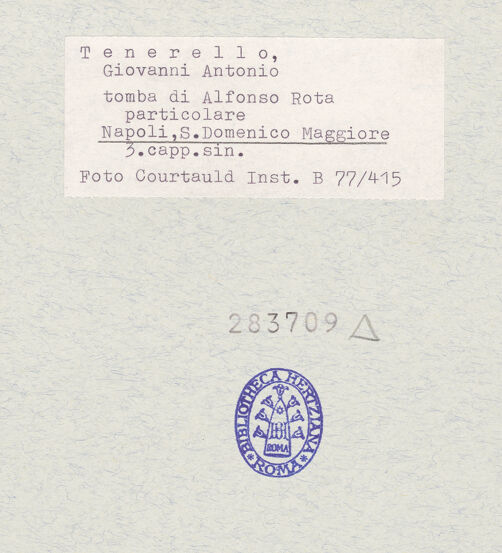 Rückseite von Courtauld Institute of Art [https://www.deutsche-digitale-bibliothek.de/content/lizenzen/rv-ez/] Grabmal des Alfonso Rota (gest. 1565) - Liegefigur und Sarkophag, bh283709_recto. Foto.