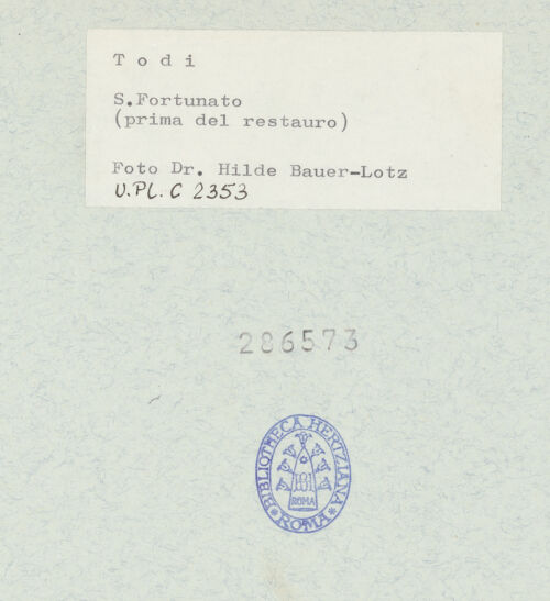 Rückseite von Bibliotheca Hertziana [https://www.deutsche-digitale-bibliothek.de/content/lizenzen/rv-fz/] San Fortunato - Langhaus, Mittelschiff, nach Norden, bh286573_recto. Foto: Lotz-Bauer, Hilde.