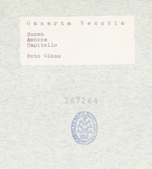 Rückseite von Glass, Dorothy [https://www.deutsche-digitale-bibliothek.de/content/lizenzen/rv-ez/] KanzelNordöstliches Kapitell - Teilansicht, bh287264_recto. Foto: Glass, Dorothy.