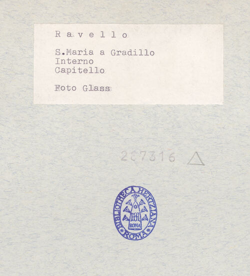 Rückseite von Glass, Dorothy [https://www.deutsche-digitale-bibliothek.de/content/lizenzen/rv-ez/] Seitenansicht, bh287316_recto. Foto: Glass, Dorothy.