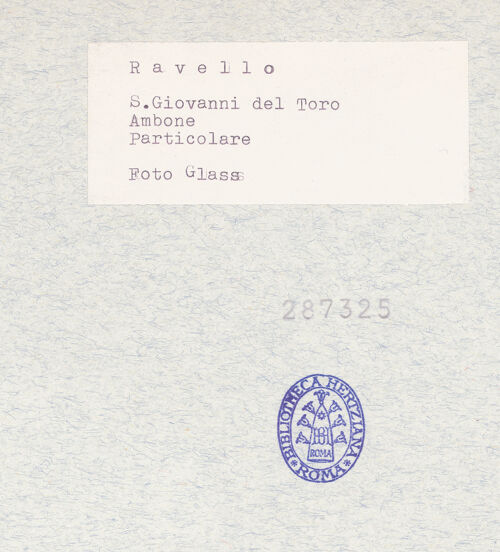 Rückseite von Glass, Dorothy [https://www.deutsche-digitale-bibliothek.de/content/lizenzen/rv-ez/] Bekrönung, bh287325_recto. Foto: Glass, Dorothy.