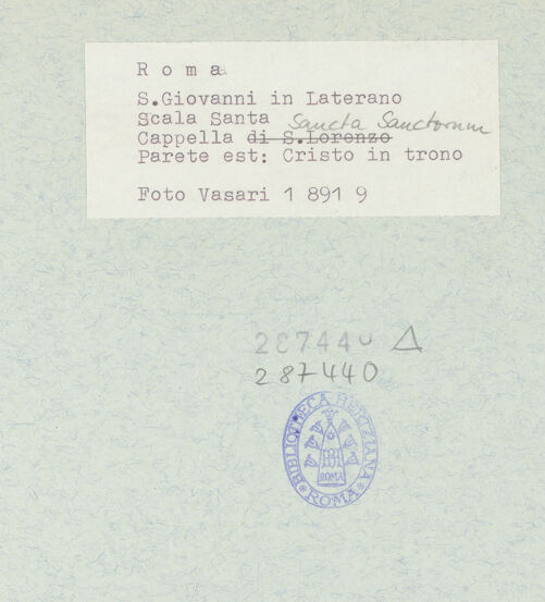 Rückseite von Vasari [https://www.deutsche-digitale-bibliothek.de/content/lizenzen/rv-ez/] FreskenzyklusThronender Christus mit zwei Engeln - Gesamtansicht, bh287440_recto. Foto.