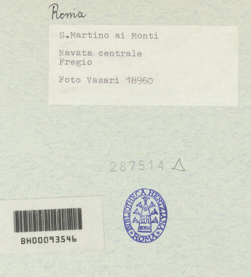 Rückseite von Vasari [https://www.deutsche-digitale-bibliothek.de/content/lizenzen/rv-ez/] Fries mit liturgischem Gerät, Marterwerkzeugen und religiös-symbolischen Objekten aus dem Alten und Neuen Testament - Linke Seite, Detail (v.l.n.r.): Gewicht, Seilwinde, Kreuz, Zange und Schere, Peitschen, Kasel, bh287514_recto. Foto.