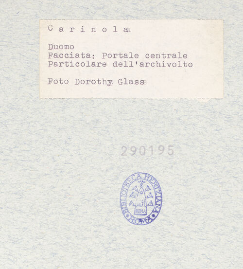 Rückseite von Glass, Dorothy [https://www.deutsche-digitale-bibliothek.de/content/lizenzen/rv-ez/] Hauptportal - Rechte Seite, Detail, bh290195_recto. Foto: Glass, Dorothy.