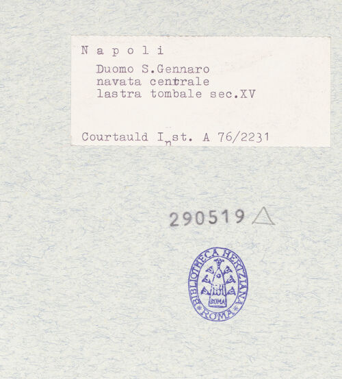 Rückseite von Courtauld Institute of Art [https://www.deutsche-digitale-bibliothek.de/content/lizenzen/rv-ez/] Grabplatte der Domherren - Gesamtansicht, bh290519_recto. Foto.