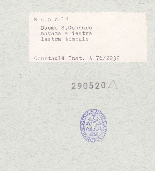 Rückseite von Courtauld Institute of Art [https://www.deutsche-digitale-bibliothek.de/content/lizenzen/rv-ez/] Grabplatte eines Ritters - Gesamtansicht, bh290520_recto. Foto.