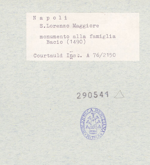 Rückseite von Courtauld Institute, Conway Library [https://www.deutsche-digitale-bibliothek.de/content/lizenzen/rv-ez/] Grabmal der Familie Bacio - Gesamtansicht, bh290541_recto. Foto.