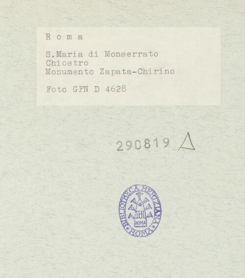Rückseite von ICCD [https://rightsstatements.org/page/CNE/1.0/] Grabmal Familie Gutierrez Zapata Chirino - Gesamtansicht, bh290819_recto. Foto.
