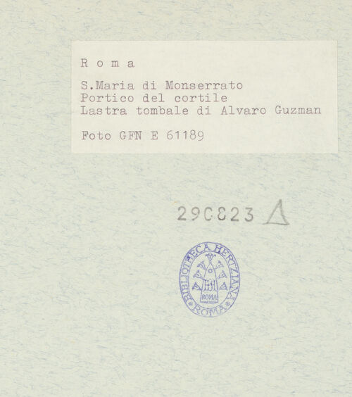 Rückseite von ICCD [https://rightsstatements.org/page/CNE/1.0/] Grabplatte von Alvaro Soboles (gest. 1502) - Gesamtansicht, bh290823_recto. Foto.