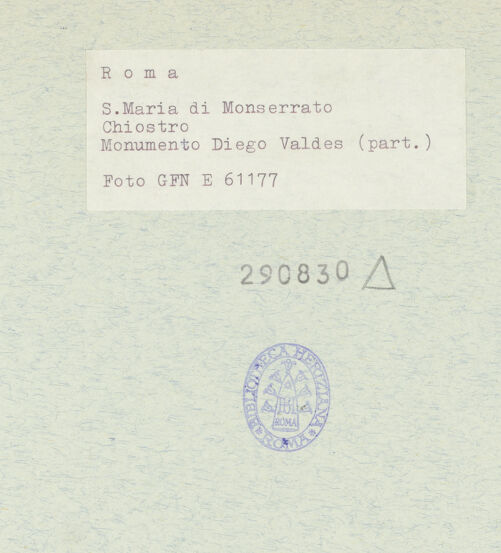 Rückseite von ICCD [https://www.deutsche-digitale-bibliothek.de/content/lizenzen/rv-ez/] Grabmal des Bischofs Diego Melendes Valdes (+1506)Sarkophag mit Liegefigur - Schrägsicht auf den Sarkophag, bh290830_recto. Foto.