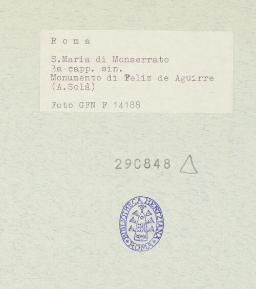 Rückseite von ICCD [https://rightsstatements.org/page/CNE/1.0/] Grabmal des Felix de Aguirre - Gesamtaufnahme, bh290848_recto. Foto.