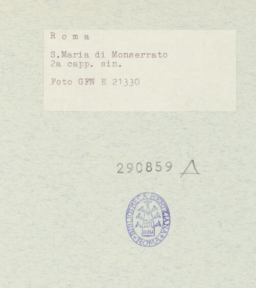 Rückseite von ICCD [https://www.deutsche-digitale-bibliothek.de/content/lizenzen/rv-ez/] Santa Maria in MonserratoCappella di Monserrato - Blick aus dem Schiff in die Kapelle, bh290859_recto. Foto.