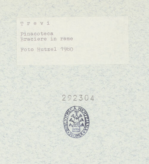 Rückseite von Getty Research Institute [https://www.deutsche-digitale-bibliothek.de/content/lizenzen/rv-ez/] Kohlebecken mit Deckel auf drei Löwenfüßen - Gesamtansicht, bh292304_recto. Foto: Hutzel, Max.