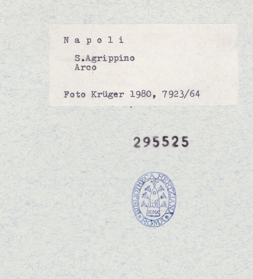 Rückseite von Krüger, Jürgen [https://www.deutsche-digitale-bibliothek.de/content/lizenzen/rv-fz/] Sant'Agrippino - Bogen, bh295525_recto. Foto: Krüger, Jürgen.