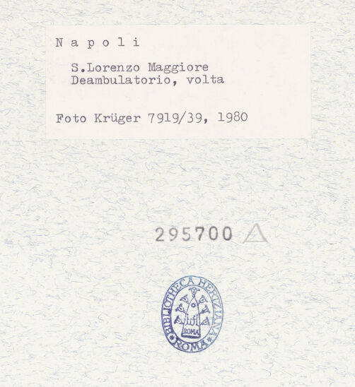 Rückseite von Krüger, Jürgen [https://www.deutsche-digitale-bibliothek.de/content/lizenzen/rv-fz/] San Lorenzo Maggiore - Schlußstein, bh295700_recto. Foto: Krüger, Jürgen.