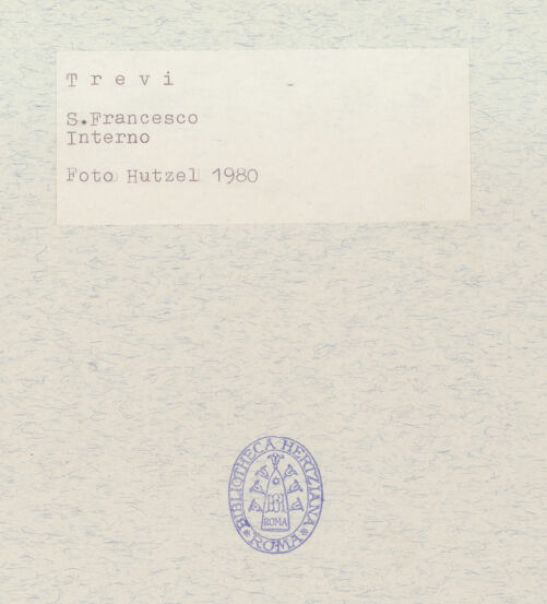 Rückseite von Getty Research Institute [https://www.deutsche-digitale-bibliothek.de/content/lizenzen/rv-ez/] San FrancescoSan Francesco - Inneres, nördliche Langhauswand und Apsiden, nach Nordosten, bh296447_recto. Foto: Hutzel, Max.