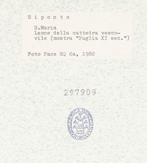 Rückseite von Pace, Valentino [https://www.deutsche-digitale-bibliothek.de/content/lizenzen/rv-ez/] Fragment eines Bischofsthrons - Frontalansicht, bh297909_recto. Foto: Pace, Valentino.