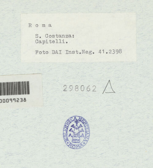 Rückseite von DAI [https://www.deutsche-digitale-bibliothek.de/content/lizenzen/rv-ez/] Mausoleo di Santa CostanzaInnenraum - Kapitelle eines Säulenpaars, bh298062_recto. Foto.