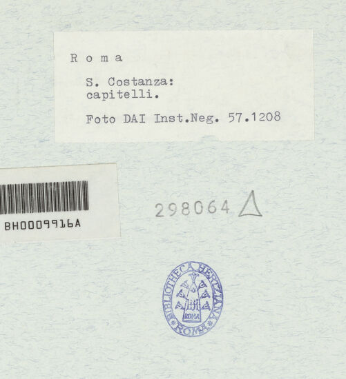 Rückseite von DAI [https://www.deutsche-digitale-bibliothek.de/content/lizenzen/rv-ez/] Mausoleo di Santa CostanzaInnenraum - Kapitelle, bh298064_recto. Foto.