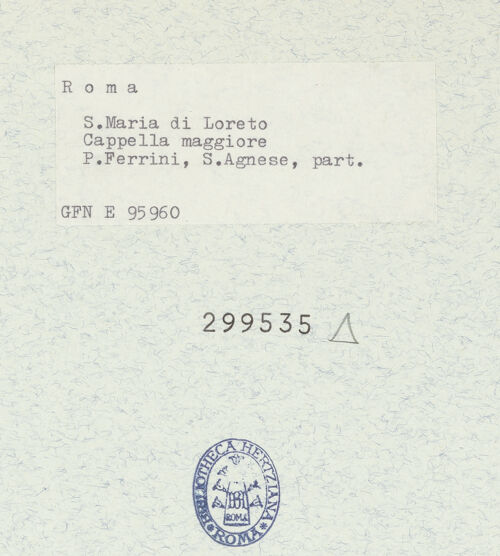 Rückseite von ICCD [https://www.deutsche-digitale-bibliothek.de/content/lizenzen/rv-ez/] Die heilige Agnes - Detail: Attribute (Buch und Lamm), bh299535_recto. Foto.