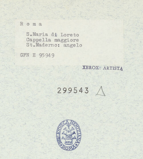 Rückseite von ICCD [https://www.deutsche-digitale-bibliothek.de/content/lizenzen/rv-ez/] Engel - seitliche Ansicht von rechts, bh299543_recto. Foto.