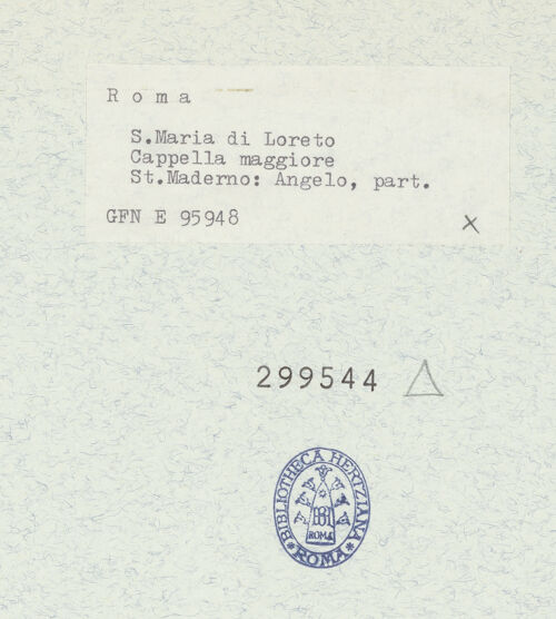 Rückseite von ICCD [https://www.deutsche-digitale-bibliothek.de/content/lizenzen/rv-ez/] Engel - Detail: Kopf und Oberkörper, seitlich, bh299544_recto. Foto.