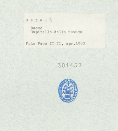 Rückseite von Pace, Valentino [https://www.deutsche-digitale-bibliothek.de/content/lizenzen/rv-ez/] Kapitelle des TriumphbogensSüdkapitelle - Ansicht von Nordosten, bh301457_recto. Foto: Pace, Valentino.