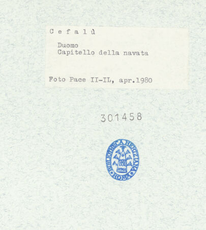 Rückseite von Pace, Valentino [https://www.deutsche-digitale-bibliothek.de/content/lizenzen/rv-ez/] Kapitelle des TriumphbogensSüdkapitelle - Ansicht von Nordwesten, bh301458_recto. Foto: Pace, Valentino.