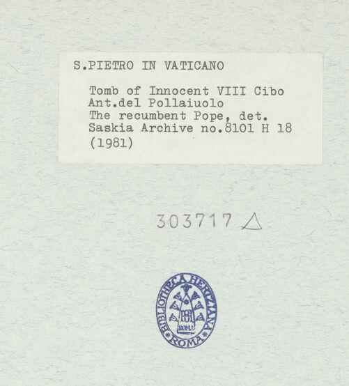 Rückseite von Bibliotheca Hertziana [https://www.deutsche-digitale-bibliothek.de/content/lizenzen/rv-fz/] Grabmonument Papst Innozenz VIII.Sarkophag mit Gisant - Liegender Papst, Detail, bh303717_recto. Foto: Wiedenhoeft, Ron.