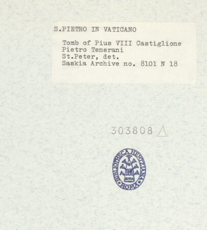 Rückseite von Bibliotheca Hertziana [https://www.deutsche-digitale-bibliothek.de/content/lizenzen/rv-fz/] Grabmal von Papst Pius VIII. Albani - Detail: Portrait St. Peter, bh303808_recto. Foto: Wiedenhoeft, Ron.