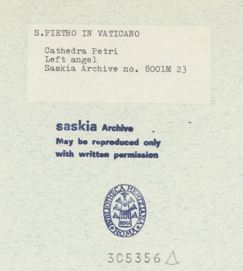 Rückseite von Bibliotheca Hertziana [https://www.deutsche-digitale-bibliothek.de/content/lizenzen/rv-fz/] Cathedra PetriThron mit Reliefs - Detailansicht Thron: Engel auf linker Seite, bh305356_recto. Foto: Wiedenhoeft, Ron.