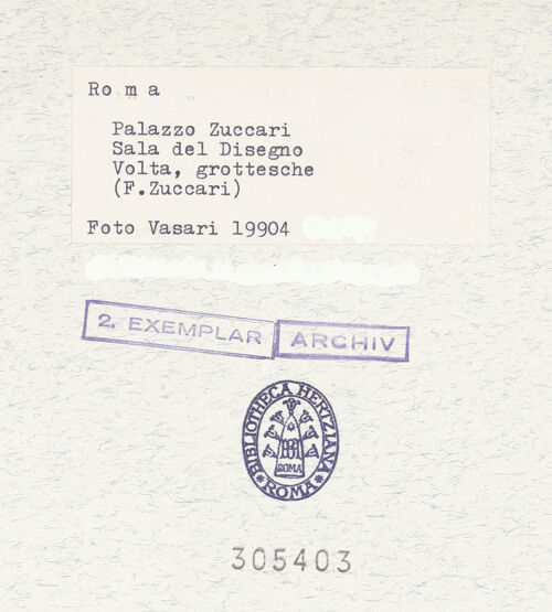 Rückseite von Vasari, Giorgio [https://www.deutsche-digitale-bibliothek.de/content/lizenzen/rv-ez/] Personifikationen der Künste (Mitte) und Wissenschaften (Außenfelder) - Detail: Grotesken mit Zuccari-Wappen, bh305403_recto. Foto.