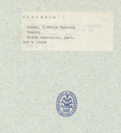 Rückseite von ICCD [https://www.deutsche-digitale-bibliothek.de/content/lizenzen/rv-ez/] Sogenannte Mitra von San Paolino - Frontseite, Detail: Heiliger Franziskus, bh307140_recto. Foto.