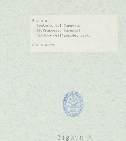 Rückseite von ICCD [https://www.deutsche-digitale-bibliothek.de/content/lizenzen/rv-ez/] Decke im Inneren des Oratoriums: Szenen aus der Vita des heiligen Franz Xaver; Engel - Apsiskalotte: Engel, bh318378_recto. Foto.