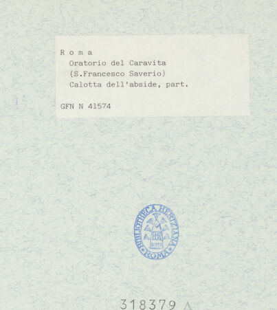 Rückseite von ICCD [https://www.deutsche-digitale-bibliothek.de/content/lizenzen/rv-ez/] Decke im Inneren des Oratoriums: Szenen aus der Vita des heiligen Franz Xaver; Engel - Apsiskalotte: Engel mit Sternenkrone, bh318379_recto. Foto.